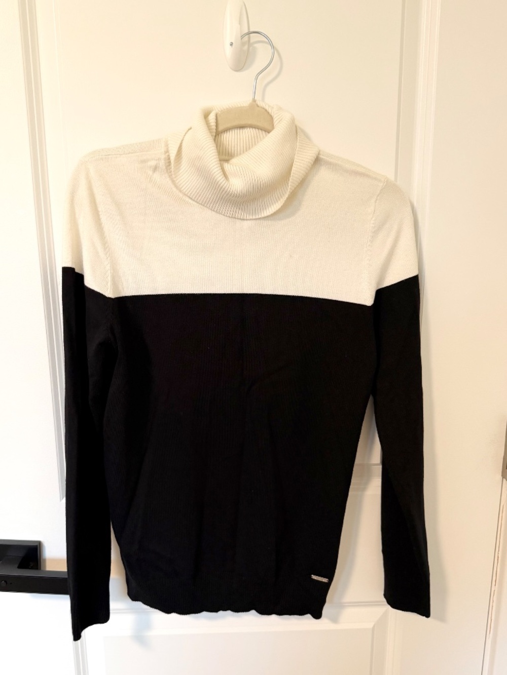 Calvin Klein Colorblack Turtleneck Sweater, Size Medium - Picture 2 of 6